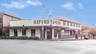 Iconic Sydney dive bar hits the market after years left vacant Iconic Sydney dive bar hits the market after years left vacant