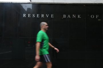 RBA resists mounting pressure to raise rates early