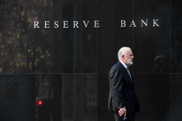 'Steady as she goes': RBA resists calls to cool red-hot market