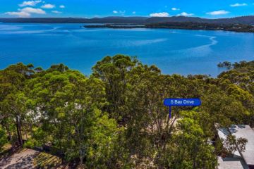 Rundown island escape for sale in Queensland has good bones and bay views