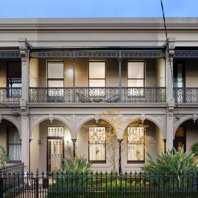 Fitzroy terrace soars $340,000 above reserve