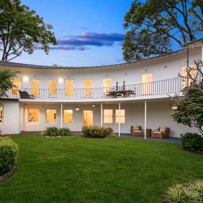 Packer family cash in on Woollahra house