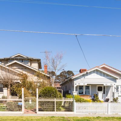 Home values fall slightly in May amid COVID-19 crisis, new figures show