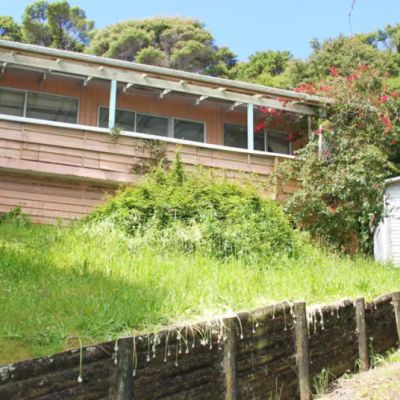 Abandoned NZ home too dangerous