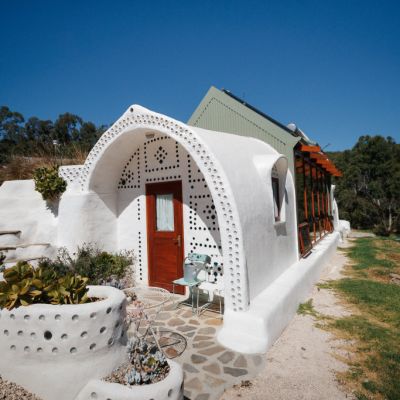 A look inside the first ‘Earthship’ in Australia