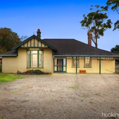 Sellers hold off as buyers come back to Melbourne auctions
