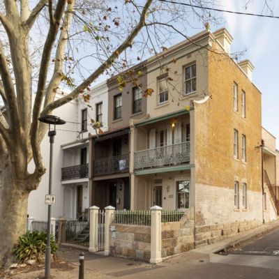 Queensland couple outbid Sydney buyers for $3.3 million Surry Hills terrace