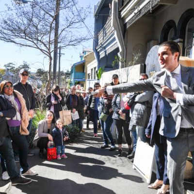 First-home buyers out in force, battling it out at Sydney auctions