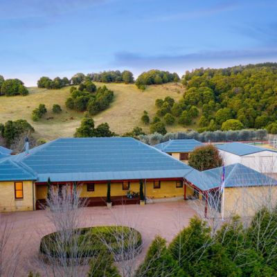 The top listings outside Sydney: five country homes we’d love for a weekend getaway