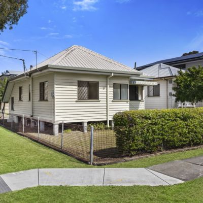 Rent prices soar to record highs across Australia again as crisis deepens