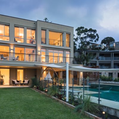 Cremorne's record reset thanks to $19m sale of Carl Peterson's waterfront mansion