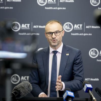 ACT real estate restrictions to ease as government announces lockdown to be extended by four weeks