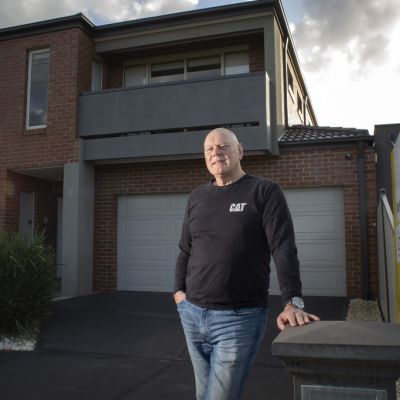 Melbourne house prices rose 2 per cent in March quarter pre-coronavirus: Domain House Price Report