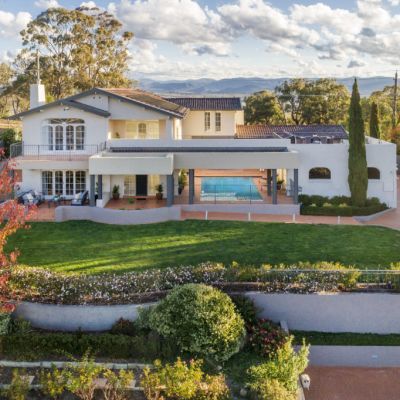 Hawker home sets suburb record, selling for $2.04 million
