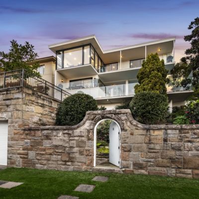Investment banker Nick Langley, art collector Lorraine Tarabay list Point Piper digs