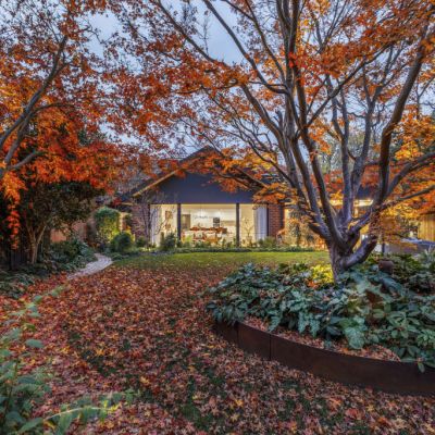 Enchanting house in Reid for sale with the garden of our dreams