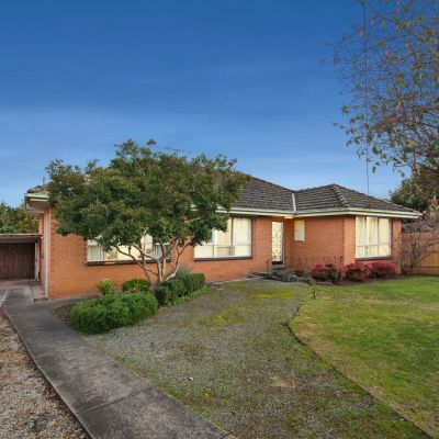 Melbourne auctions: Time-capsule house sells for $1,052,000 on quiet weekend