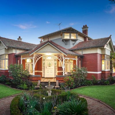 Jimmy and Nadia Bartel sell their St Kilda West spread for $3.915m