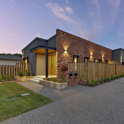 What makes a good neighbourhood to buy into?