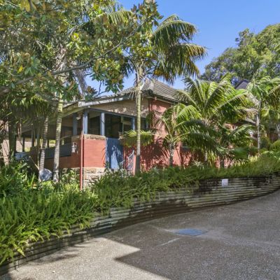Huge weekend of auctions sees aggressive bidding from buyers in Sydney