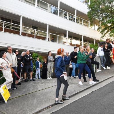 Sydney auctions: Sale of Darling Point apartment raised $1.7 million for St Vincent’s Private Hospital 