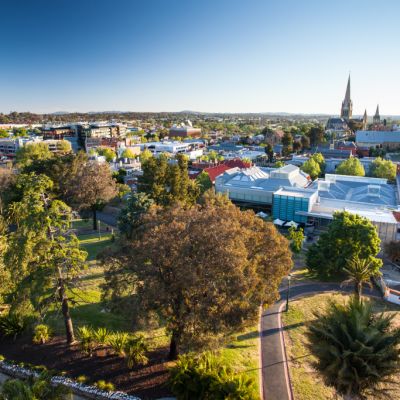 Regional Victoria heads for rental crisis as Melburnians flood the market: Domain report