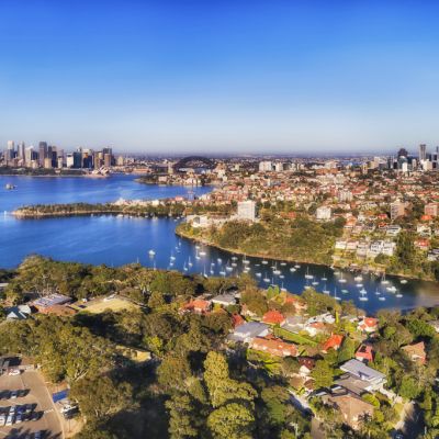 How rich listers buy and sell property in Australia