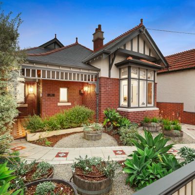 Big auction sales as Melbourne market grapples with higher stamp duty charges