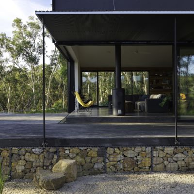 Smart architecture for living in bushfire-prone zones