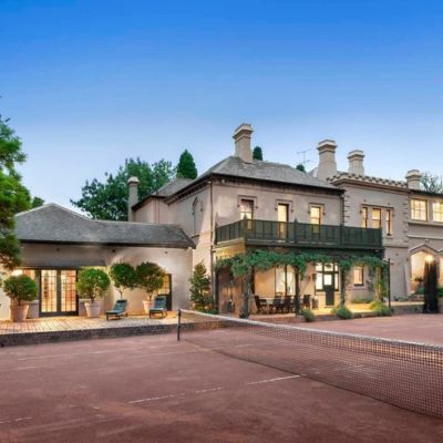 For $10,000 a week you can rent your own Melbourne mansion, complete with private ballroom