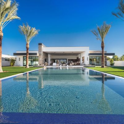 Kourtney Kardashian pays $US12m for a fully furnished California mansion