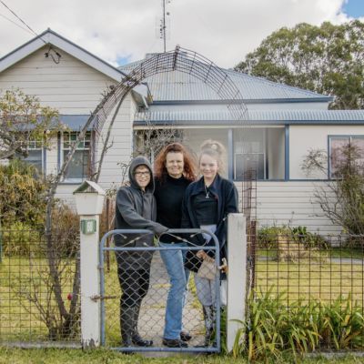 Why these Australians left the city for life in the regions