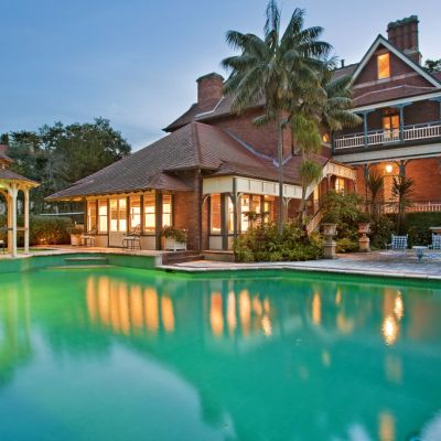 Businessman Wilson Lee puts Bellevue Hill trophy home Leura to buyers for $70 million