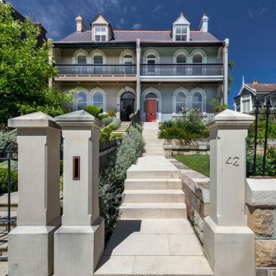 Imposing Kirribilli semi gets a cool makeover