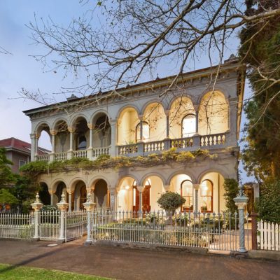 Melbourne auctions: Albert Park home sells for $11.11 million, smashing its reserve