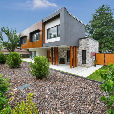 Rivett home sells prior to auction for $1.75 million and sets new suburb record