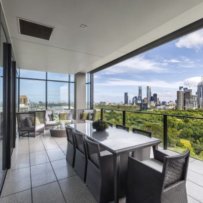 A piece of the ‘Upper East Side’ of Melbourne just listed