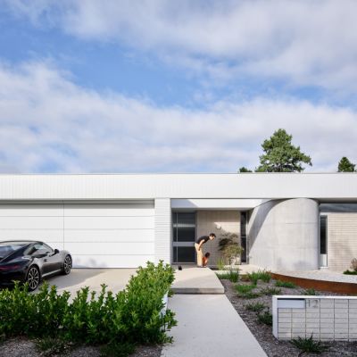 Inside an architect’s Palm-Springs inspired home in Canberra’s Inner South