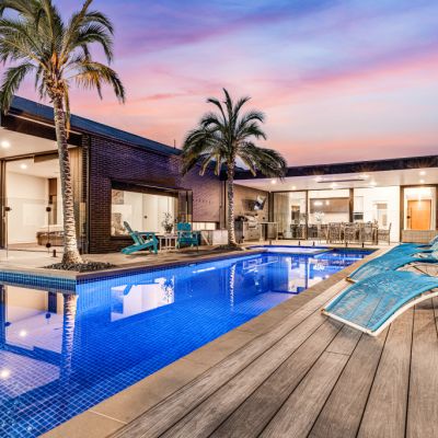 Palm Springs-style resort house just listed in Berwick