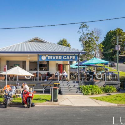 ‘A pretty exceptional opportunity’: South Coast house-and-shop duo hits the market