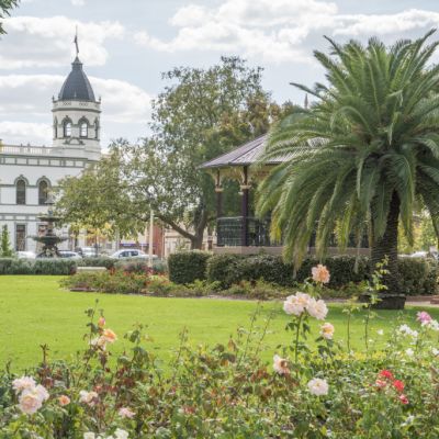 Parkes and Forbes: The neighbouring Central West towns brimming with history