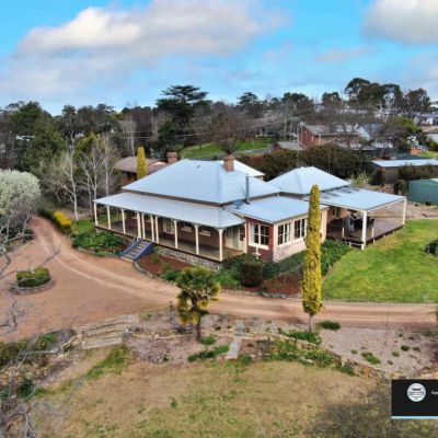 Historical 1880s Yass home hits the market