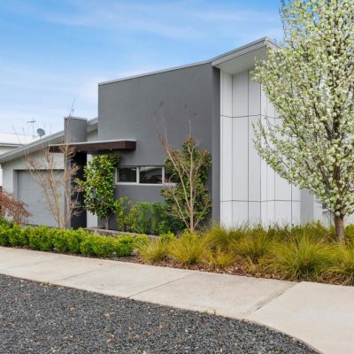 Canberra auctions: Good competition sees Crace home sell for $1,572,500