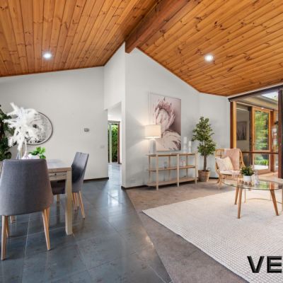 Canberra auctions: Fast bidding sees Hawker townhouse sell for $970,000