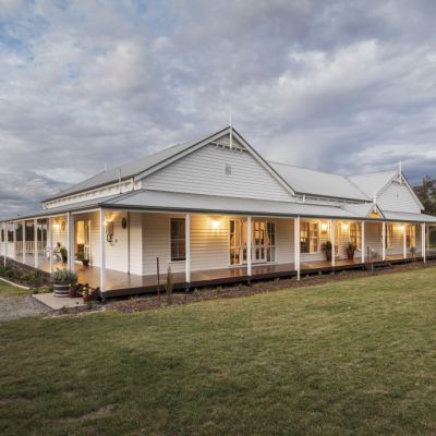 Live a life of peace and quiet at this Braidwood home
