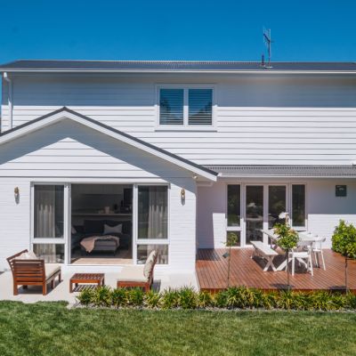 Home of the Week: Country meets Hamptons in Lyons