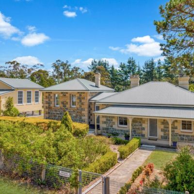 Historic properties for sale Australia: Circa 1882 stone school to be auctioned