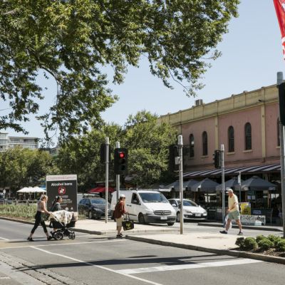 The hip Melbourne 'burb lined with Gold Rush-era pubs and docked cruise ships