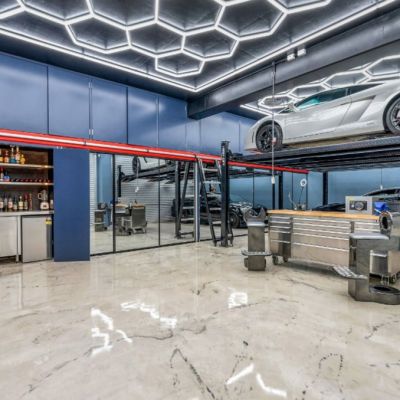 Aussie revhead heaven sold for under $1 million