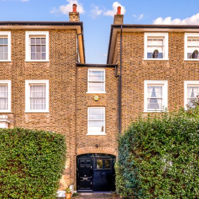 London's iconic $1 million skinny house Noel Lodge is the width of a shipping container